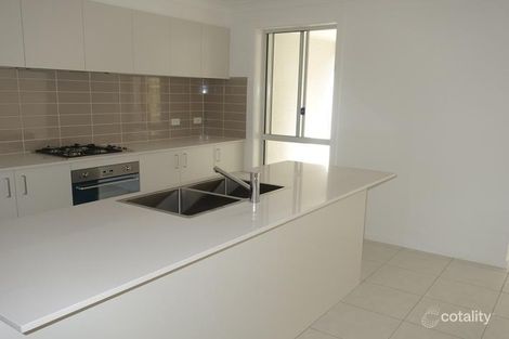 Property photo of 35 Highland Close Macquarie Links NSW 2565