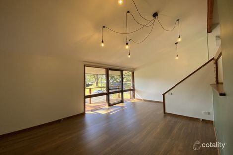 Property photo of 2 Fiona Crescent Rankin Park NSW 2287