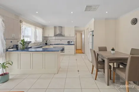 Property photo of 7 Michelle Close Thomastown VIC 3074