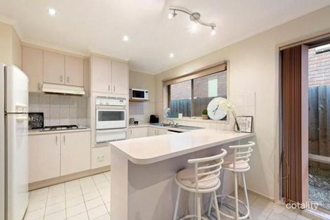 Property photo of 31 Wattle Drive Watsonia VIC 3087