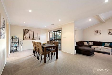 Property photo of 31 Wattle Drive Watsonia VIC 3087
