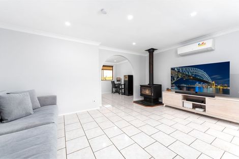 Property photo of 18 Aberfeldy Crescent St Andrews NSW 2566
