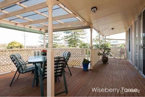 Property photo of 12 David Street Old Bar NSW 2430