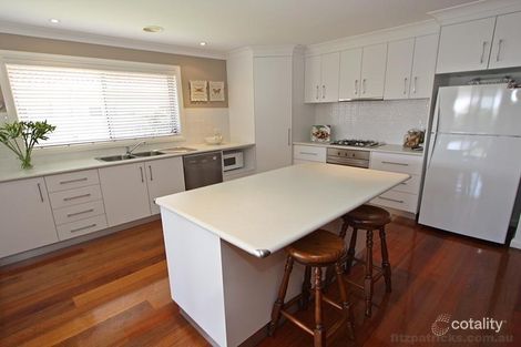 Property photo of 16 Deakin Avenue Lloyd NSW 2650