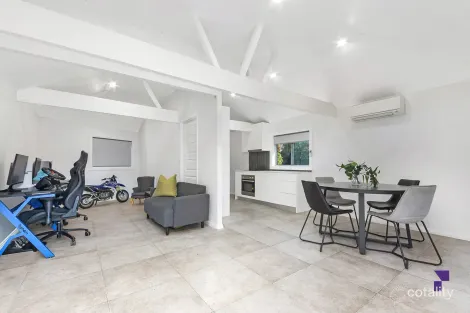 Property photo of 18 Bettina Court Greenacre NSW 2190