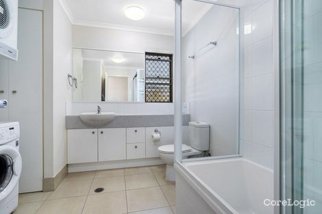 Property photo of 15/8-10 Ahern Street Labrador QLD 4215