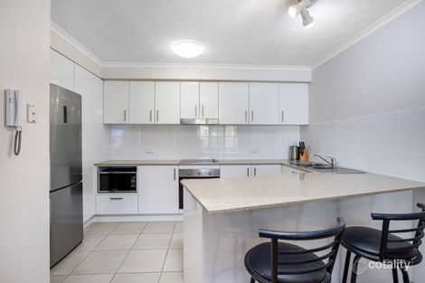 Property photo of 15/8-10 Ahern Street Labrador QLD 4215