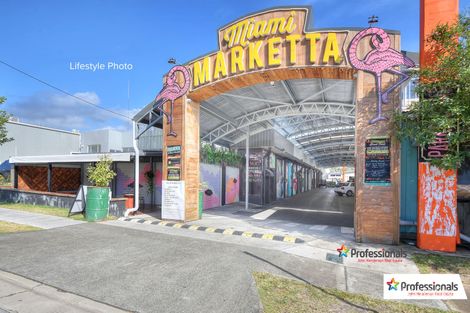 Property photo of 102 Chainey Avenue Miami QLD 4220