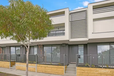 Property photo of 15 Gilded Way Craigieburn VIC 3064