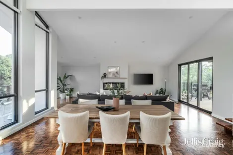 Property photo of 3 Quentin Way Eltham VIC 3095