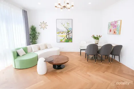 Property photo of 2/98 Doncaster Road Balwyn North VIC 3104