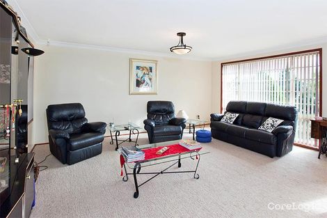 Property photo of 74 Donalbain Circuit Rosemeadow NSW 2560