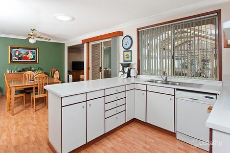 Property photo of 74 Donalbain Circuit Rosemeadow NSW 2560