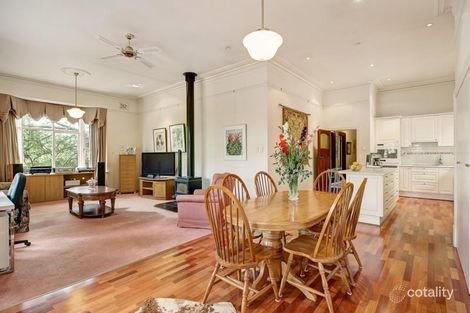 Property photo of 9 Gascoyne Street Canterbury VIC 3126