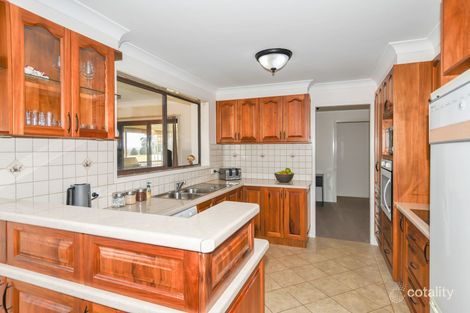 Property photo of 3 Lomas Close Kelso NSW 2795