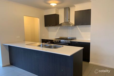 Property photo of 104 Jester Drive Cobblebank VIC 3338