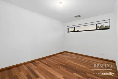 Property photo of 1B Crabbe Place Karrinyup WA 6018