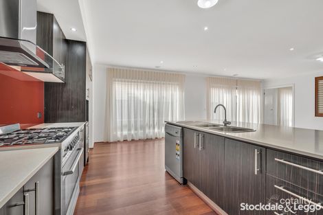 Property photo of 15 Hennessy Street Craigieburn VIC 3064