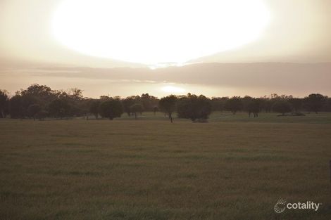 2 Dovey Ct, Gwambygine, WA 6302