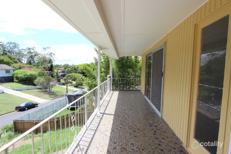 14 Flynn St, Holland Park West, QLD 4121