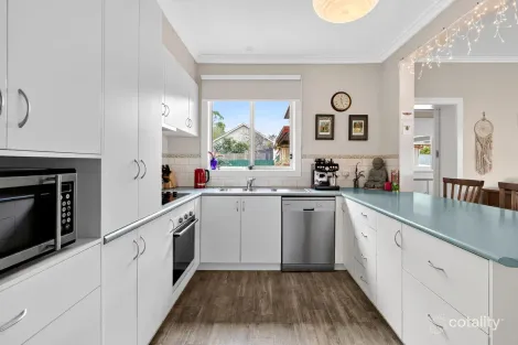 Property photo of 27 Moore Street Colac VIC 3250