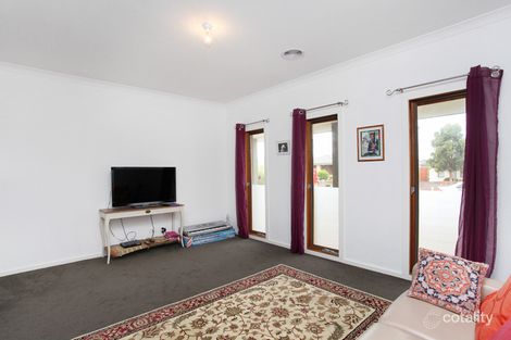 Property photo of 36 Benalla Avenue Eynesbury VIC 3338