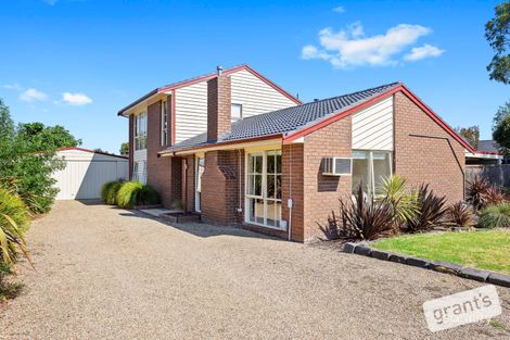 Property photo of 21 Bosco Close Narre Warren VIC 3805