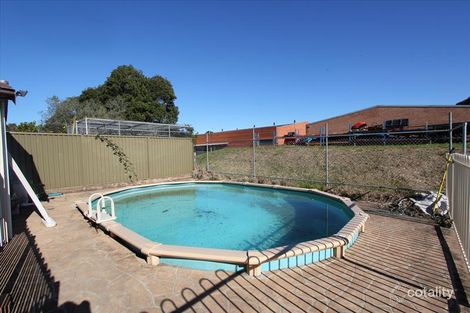 Property photo of 23 Facey Crescent Lurnea NSW 2170