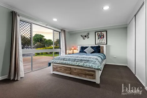 Property photo of 8 Chivalry Street Bray Park QLD 4500