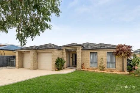 Property photo of 14 Windrest Place Hastings VIC 3915