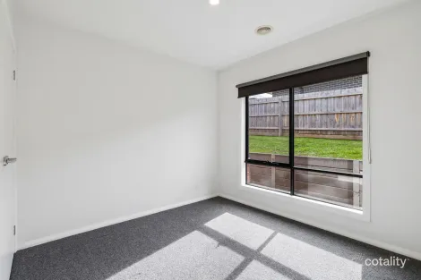 Property photo of 19 Willow Grove Leongatha VIC 3953