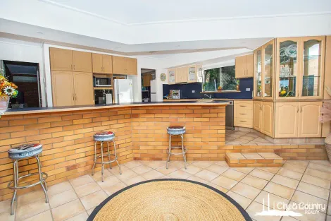 Property photo of 37 Paterson Crescent Healy QLD 4825
