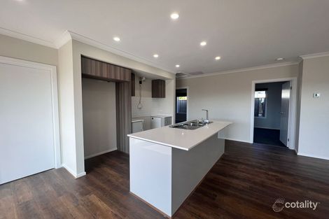 Property photo of 3 Stanmore Crescent Wyndham Vale VIC 3024