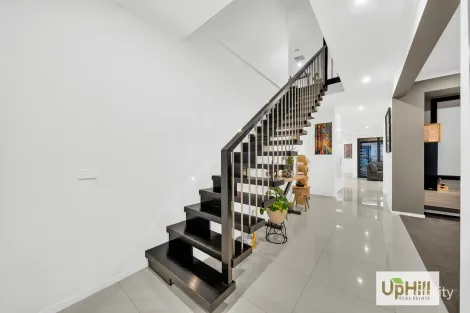Property photo of 43 Newgrange Boulevard Clyde North VIC 3978