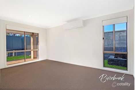 7 Sharp Ave, Jordan Springs, NSW 2747