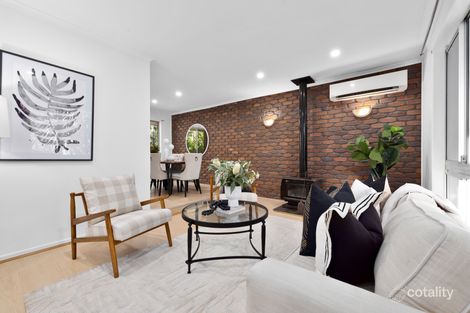 Property photo of 32 Mazzard Street Bellbowrie QLD 4070