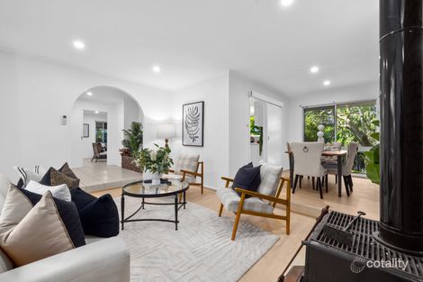 Property photo of 32 Mazzard Street Bellbowrie QLD 4070