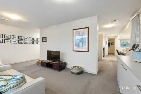 Property photo of 21 Sage Close Alfredton VIC 3350
