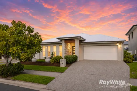 5 Voyage St, Newport, QLD 4020
