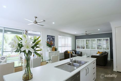 Property photo of 30 Azure Way Hope Island QLD 4212