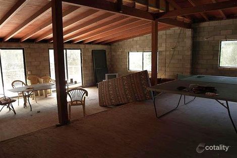 Property photo of 56 Hillside Parade Elizabeth Beach NSW 2428