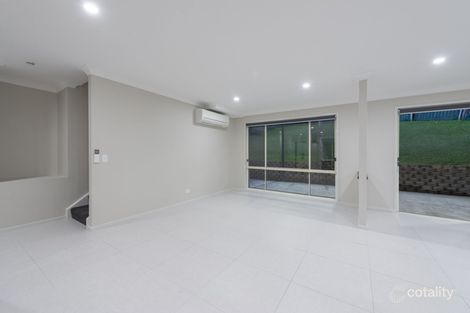Property photo of 6 Napido Lane Pacific Pines QLD 4211