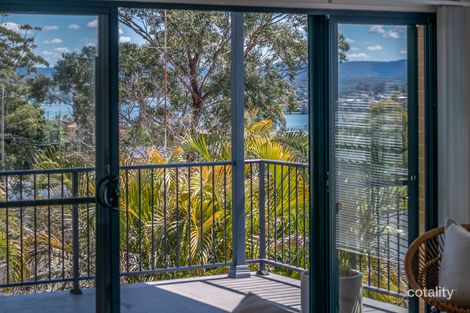 Property photo of 19 Bucklee Crescent Warners Bay NSW 2282