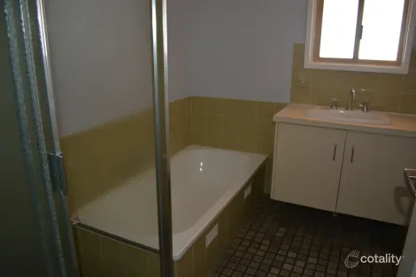 Property photo of 6 Blanche Court Roxby Downs SA 5725