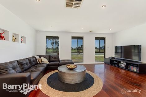 Property photo of 11 Diamond Avenue Albanvale VIC 3021