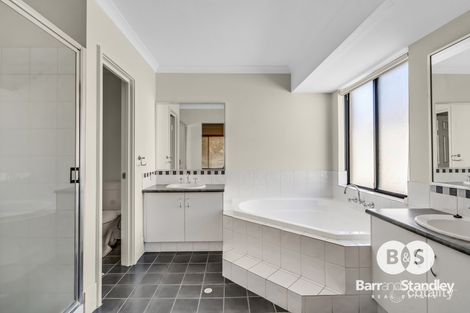 Property photo of 9 Tourmaline Ridge Australind WA 6233
