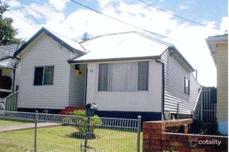 37 Napoleon Rd, Greenacre, NSW 2190