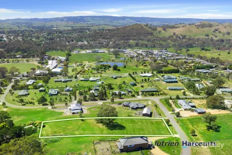 Property photo of 4 Roycroft Way Yea VIC 3717