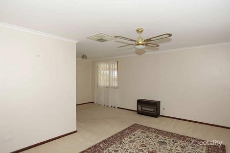 Property photo of 28 Jagger Crescent Woodcroft SA 5162