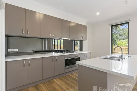 Property photo of 25 Lincoln Road Croydon VIC 3136
